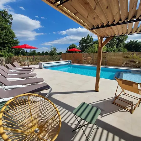 Le Jardin Des 4 Saisons Bed & Breakfast Ruaudin Exterior photo